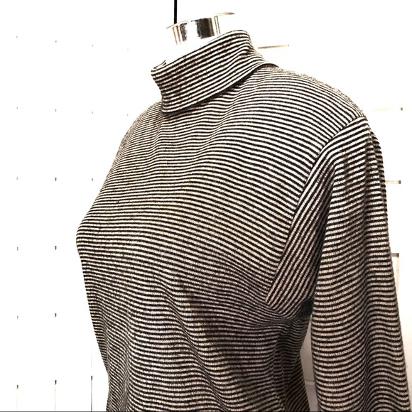 Soft Neutral Knit Classic Turtleneck - Picture 5 of 10